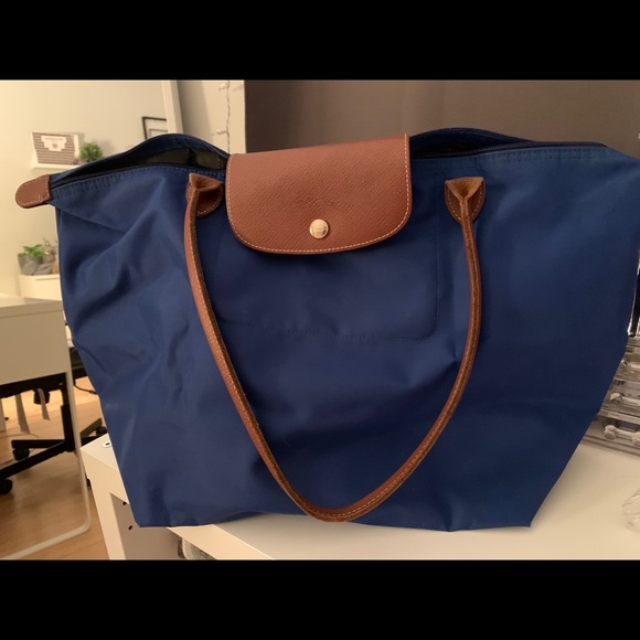Handbags - Authentic Le Pilage Longchamp Tote (blue)